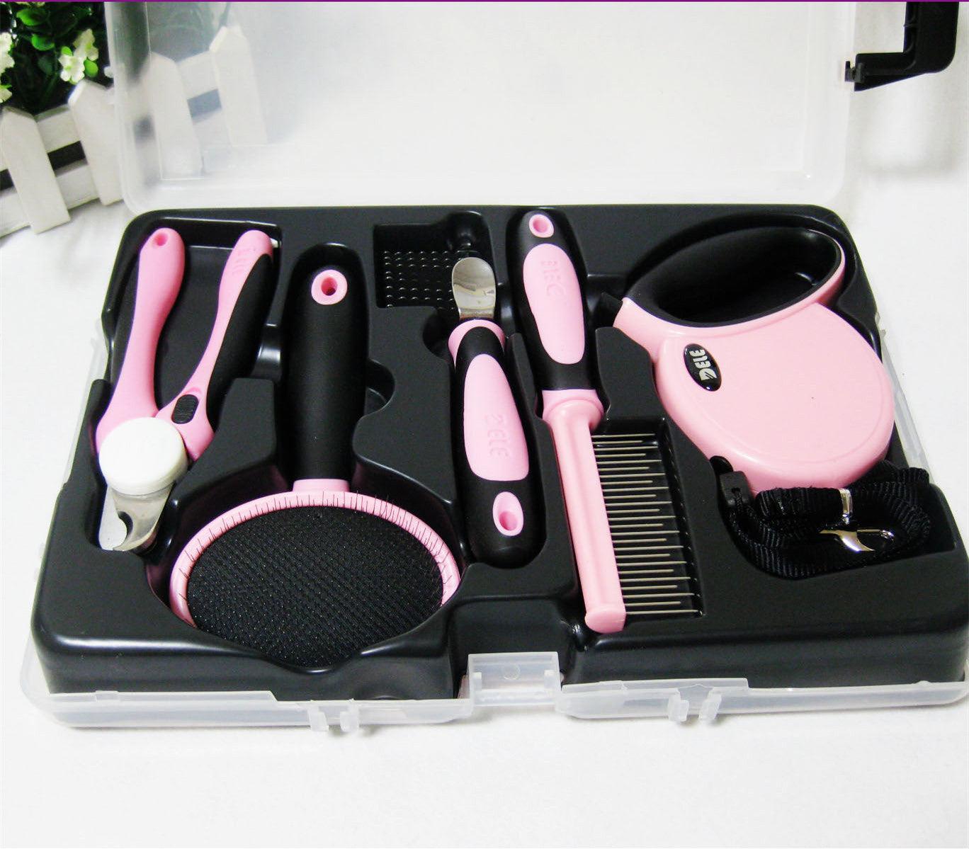 grooming kit with retractable leash.
